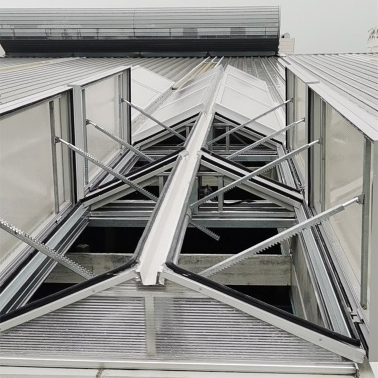 三角型电动排烟天窗